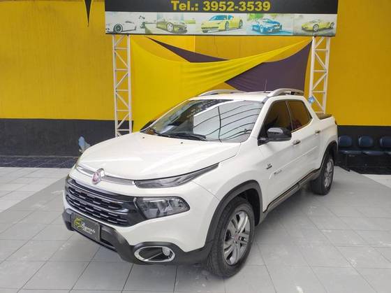 FIAT TORO 2.4 16V MULTIAIR FLEX VOLCANO AT9
